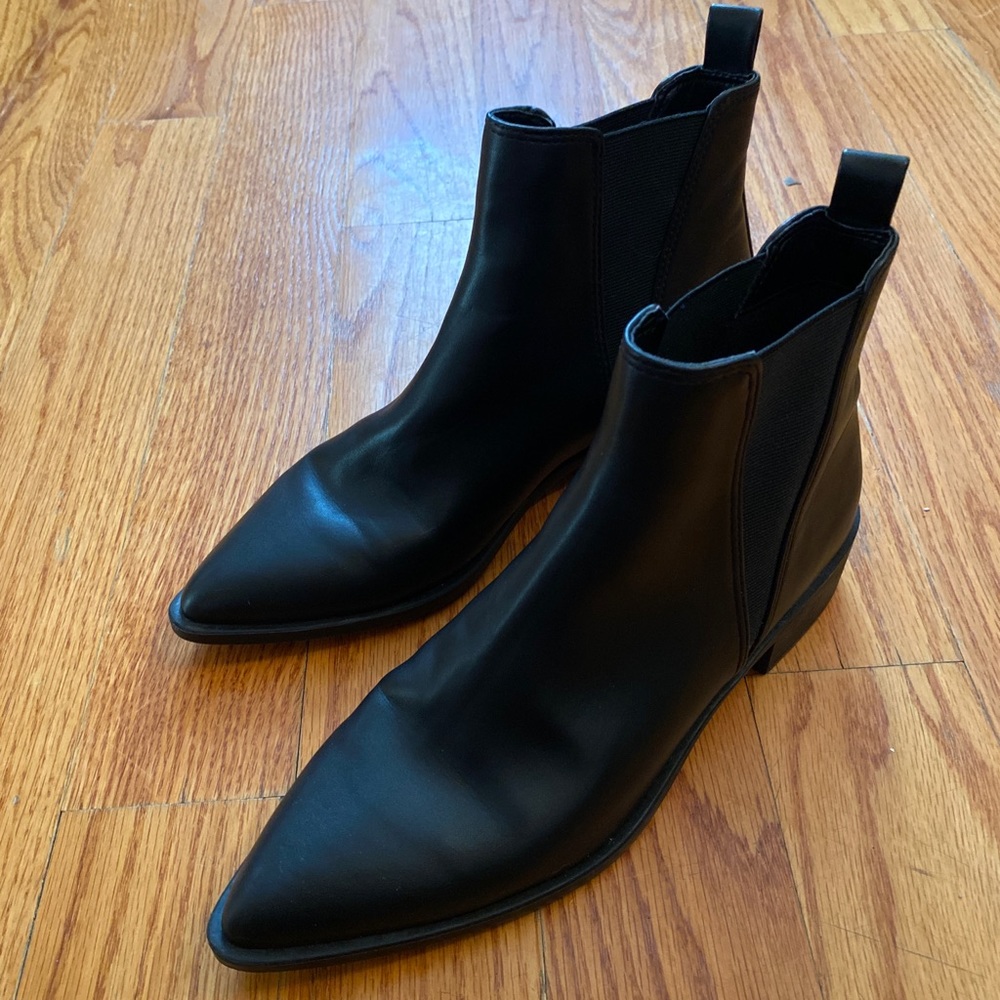 Steve Madden Black Leather Boots